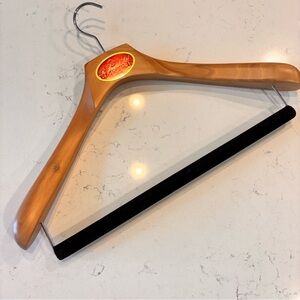 Mainetti Wood Suit Hanger